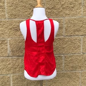 UO Delicate back red cropped sleeveless shirt